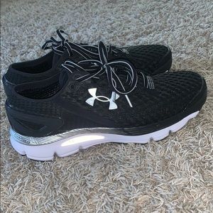 ❗️ Brand new Under Armor women’s tennis shoes
